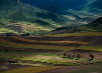 Jingpeng Pass near Reshui (Hot Water in translation), Niu Mongol, China